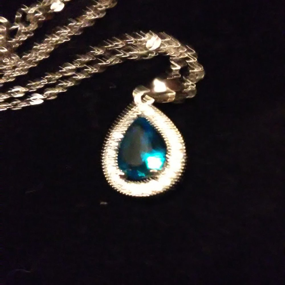 Necklace - Picture 2 of 2